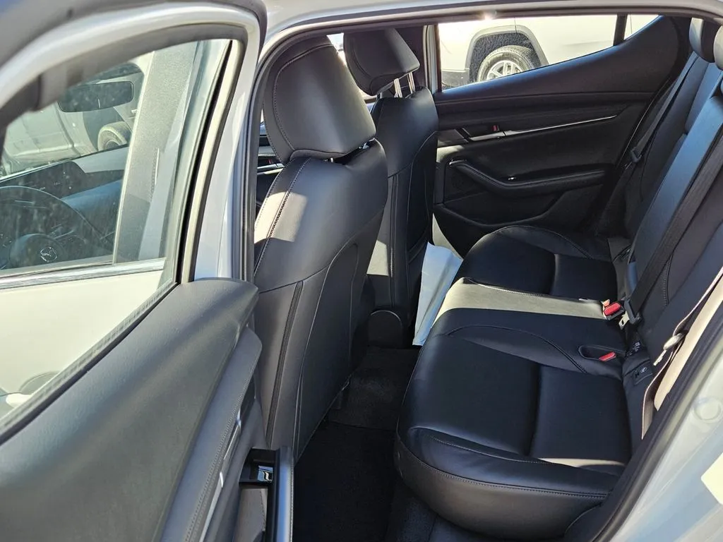 2026 Mazda Mazda3 Select Sport - Photo 8