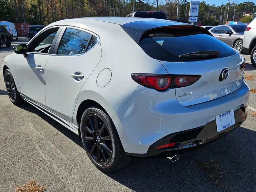 2026 Mazda Mazda3 Select Sport - Photo 9