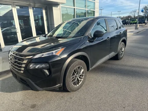 Black 2024 Nissan Rogue S for sale in Macon, GA