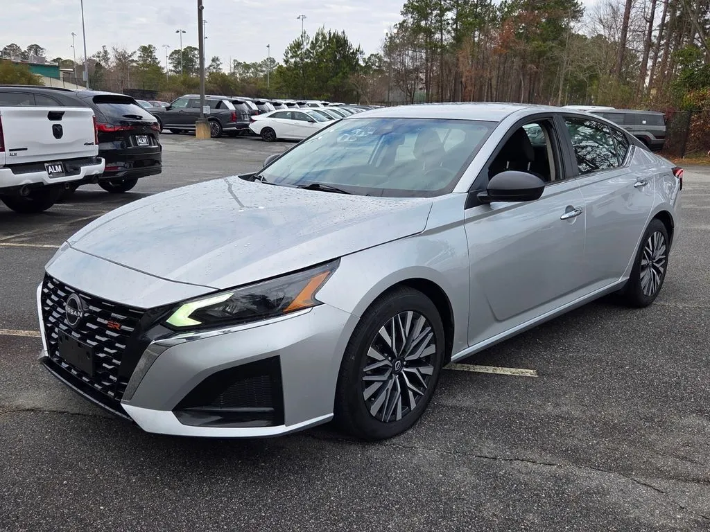 Silver 2024 Nissan Altima 2.5 SV for sale in Macon, GA