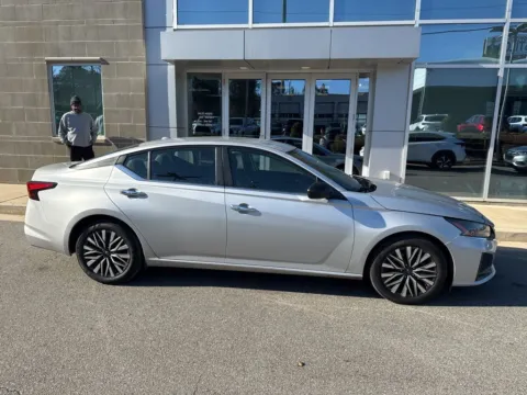 Photos of 2024 Nissan Altima 2.5 SV for sale in Macon, GA at ALM Mazda Macon