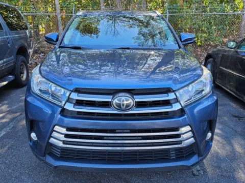 Photos of 2017 Toyota Highlander Limited for sale in Macon, GA at ALM Mazda Macon