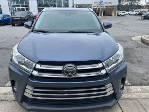 Photos of 2017 Toyota Highlander Limited for sale in Macon, GA at ALM Mazda Macon