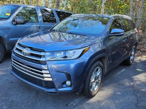 Another view of 2017 Toyota Highlander Limited for sale in Macon, GA at ALM Mazda Macon