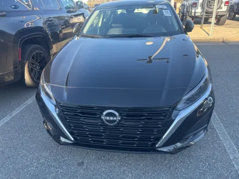 Photos of 2025 Nissan Altima 2.5 SV for sale in Macon, GA at ALM Mazda Macon