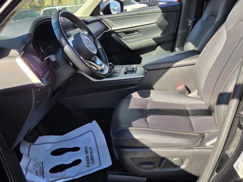 More photos of 2025 Mazda CX-90 3.3 Turbo Preferred at ALM Mazda Macon, GA