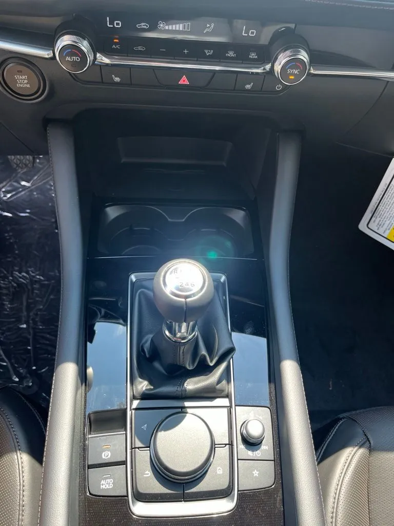 2026 Mazda Mazda3 Premium - Photo 21