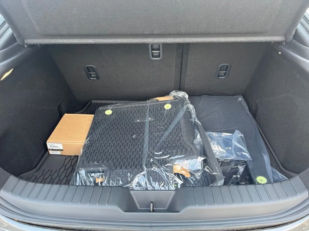2026 Mazda Mazda3 Premium - Photo 25