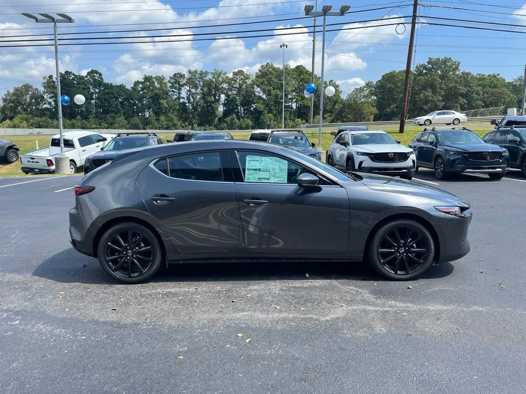 2026 Mazda Mazda3 Premium - Photo 10