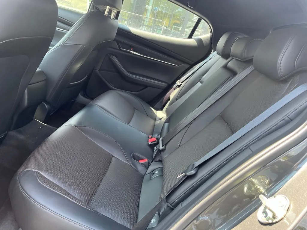 2026 Mazda Mazda3 Premium - Photo 18