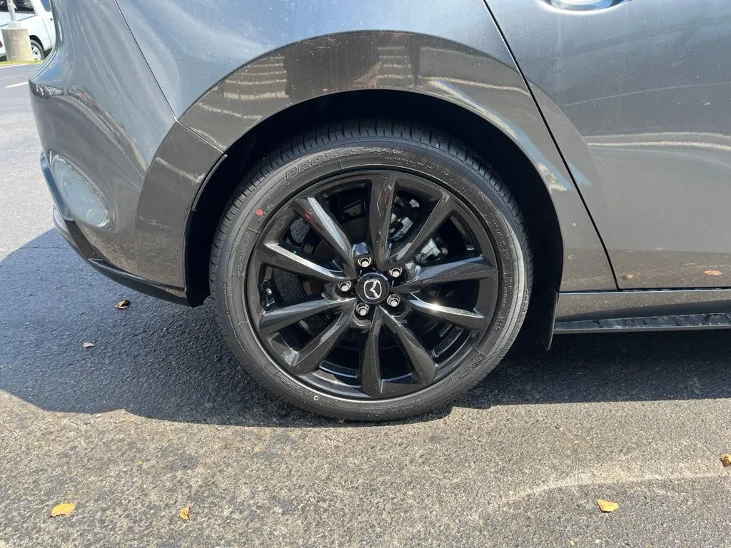 2026 Mazda Mazda3 Premium - Photo 12