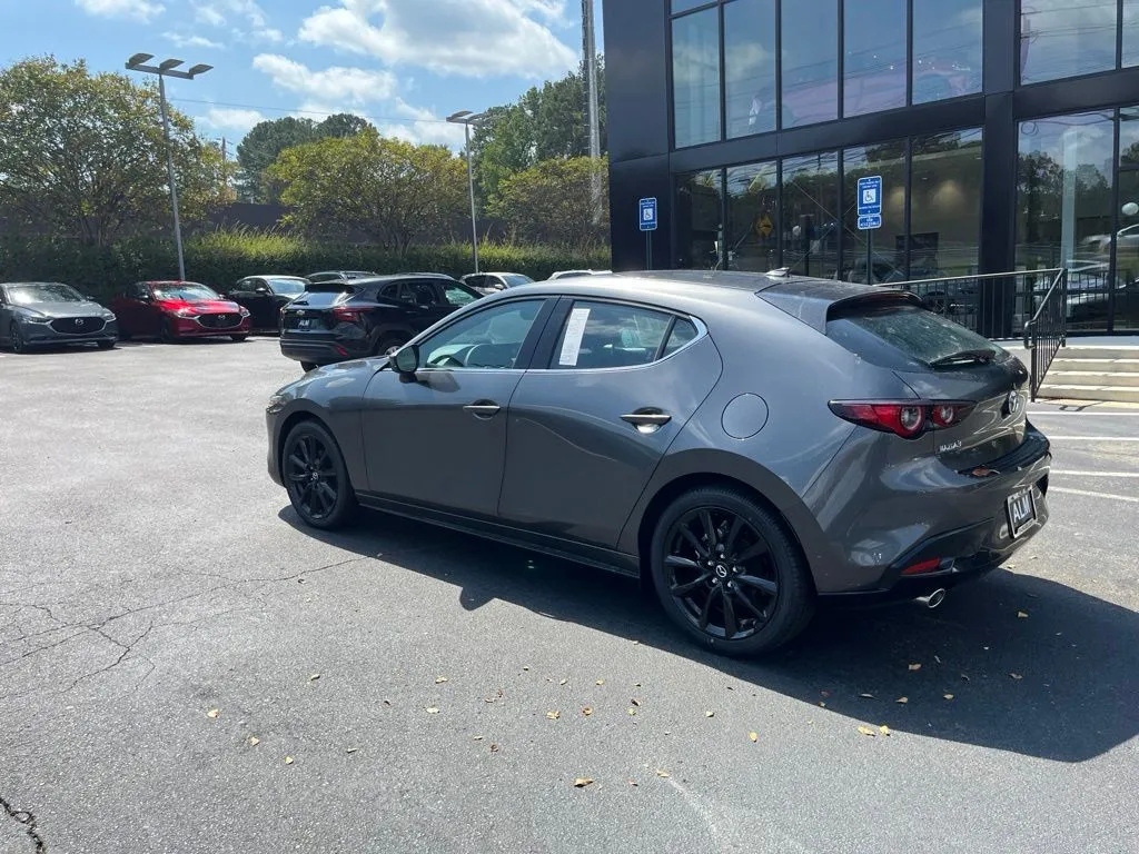 2026 Mazda Mazda3 Premium - Photo 7