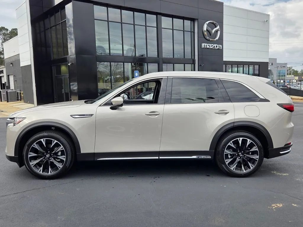 2026 Mazda CX-90 Premium Plus Package - Photo 4