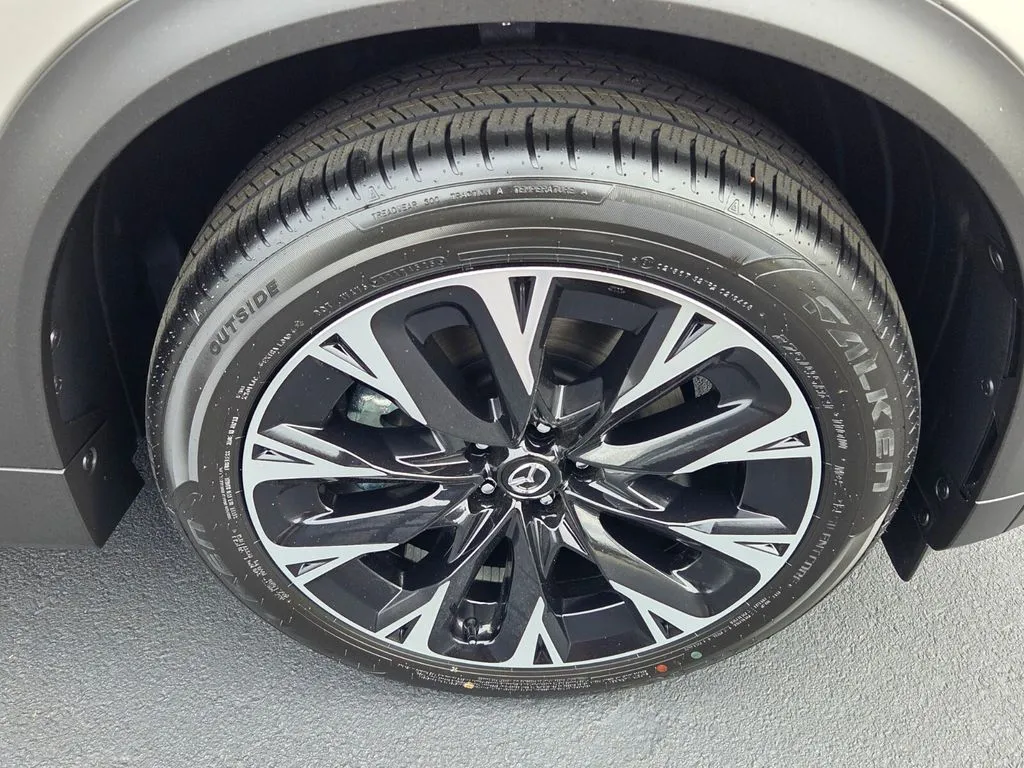 2026 Mazda CX-90 Premium Plus Package - Photo 16