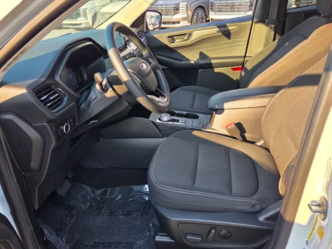 More photos of 2024 Ford Escape Active at ALM Mazda Macon, GA
