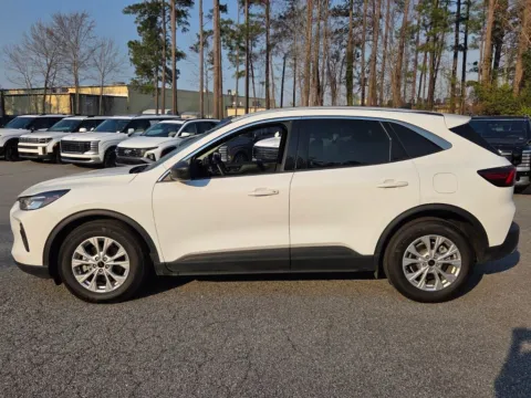 More photos of 2024 Ford Escape Active at ALM Mazda Macon, GA