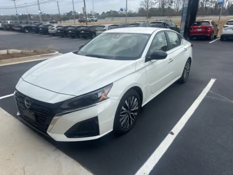 White 2025 Nissan Altima 2.5 SV for sale in Macon, GA