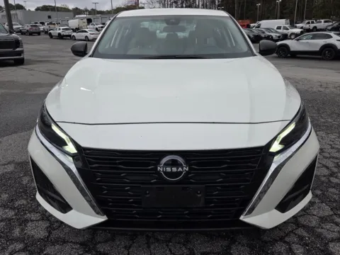 Photos of 2025 Nissan Altima 2.5 SV for sale in Macon, GA at ALM Mazda Macon