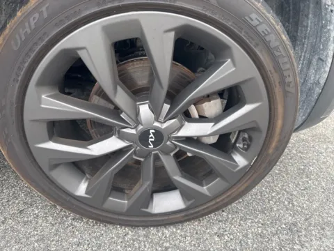 More photos of 2022 Kia Sorento X-Line SX Prestige at ALM Mazda Macon, GA