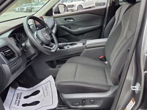 More photos of 2022 Nissan Rogue SV at ALM Mazda Macon, GA