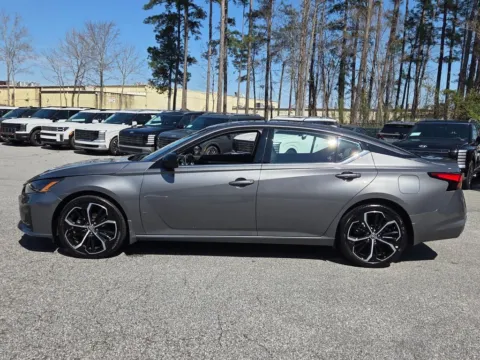 More photos of 2025 Nissan Altima 2.5 SR at ALM Mazda Macon, GA