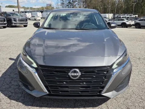 Photos of 2025 Nissan Altima 2.5 SV for sale in Macon, GA at ALM Mazda Macon