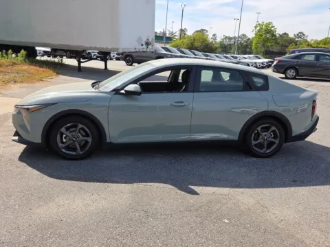 More photos of 2025 Kia K4 LXS at ALM Mazda Macon, GA
