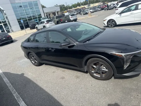 More photos of 2025 Kia K4 LXS at ALM Mazda Macon, GA