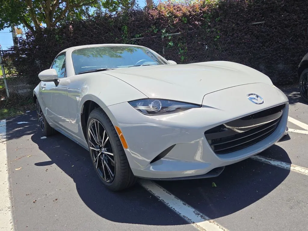 2026 Mazda MX-5 Miata GT RF 6MT's photo