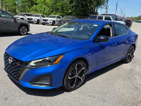 Another view of 2025 Nissan Altima 2.5 SR for sale in Macon, GA at ALM Mazda Macon