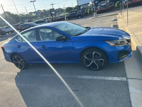More photos of 2025 Nissan Altima 2.5 SR at ALM Mazda Macon, GA