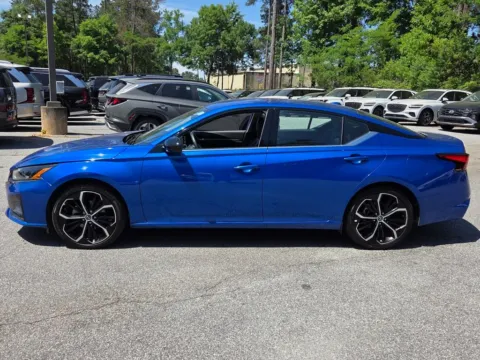 More photos of 2025 Nissan Altima 2.5 SR at ALM Mazda Macon, GA
