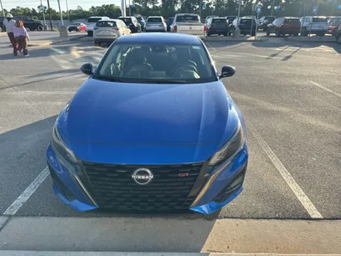 Photos of 2025 Nissan Altima 2.5 SR for sale in Macon, GA at ALM Mazda Macon