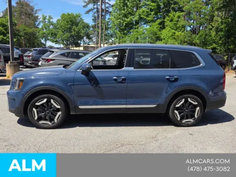 More photos of 2025 Kia Telluride S at ALM Mazda Macon, GA