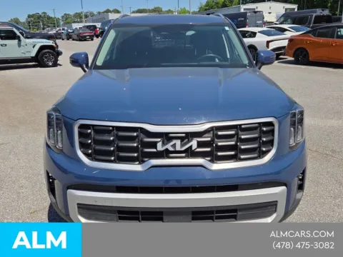 Photos of 2025 Kia Telluride S for sale in Macon, GA at ALM Mazda Macon