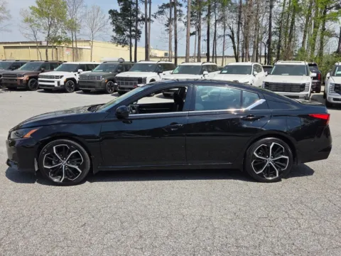 More photos of 2025 Nissan Altima 2.5 SR at ALM Mazda Macon, GA