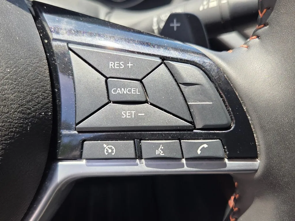 2025 Nissan Altima SR - Photo 22