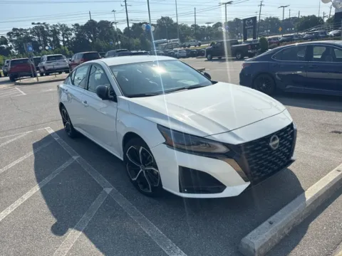 Another view of 2025 Nissan Altima 2.5 SR for sale in Macon, GA at ALM Mazda Macon