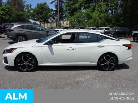 More photos of 2025 Nissan Altima 2.5 SR at ALM Mazda Macon, GA