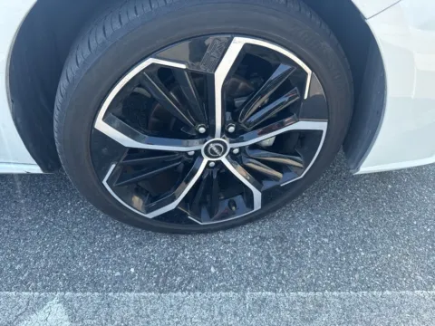 More photos of 2025 Nissan Altima 2.5 SR at ALM Mazda Macon, GA