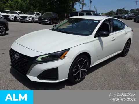 More photos of 2025 Nissan Altima 2.5 SR at ALM Mazda Macon, GA