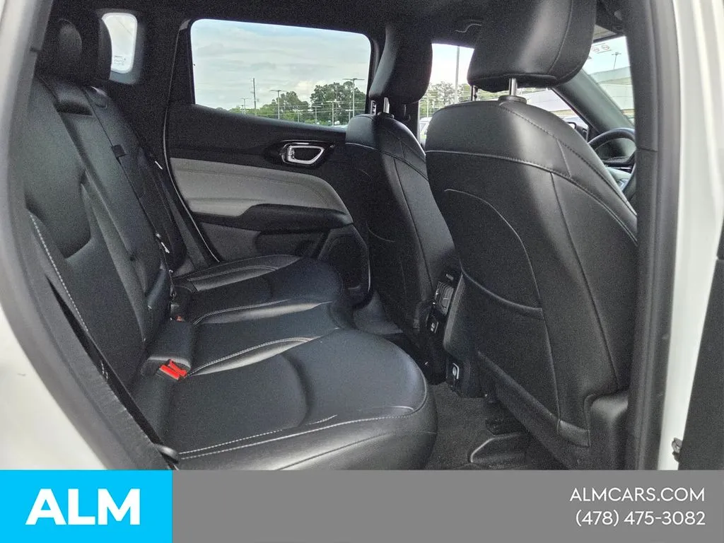 2025 Jeep Compass Limited - Photo 15