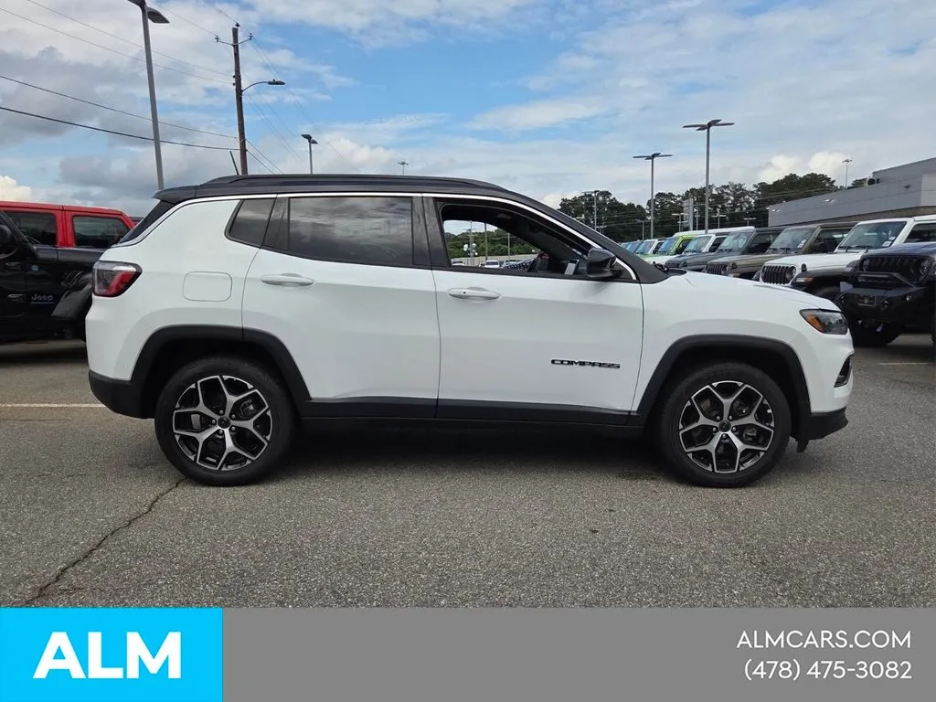 2025 Jeep Compass Limited - Photo 14