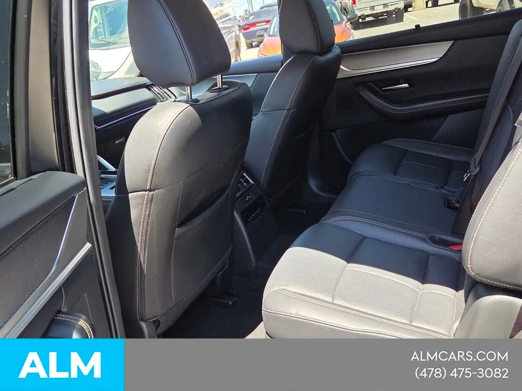 2025 Mazda CX-90 Preferred Package - Photo 8