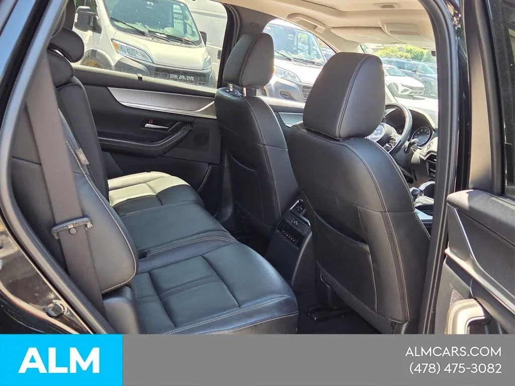 2025 Mazda CX-90 Preferred Package - Photo 16
