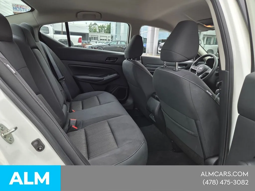 2025 Nissan Altima SV - Photo 14
