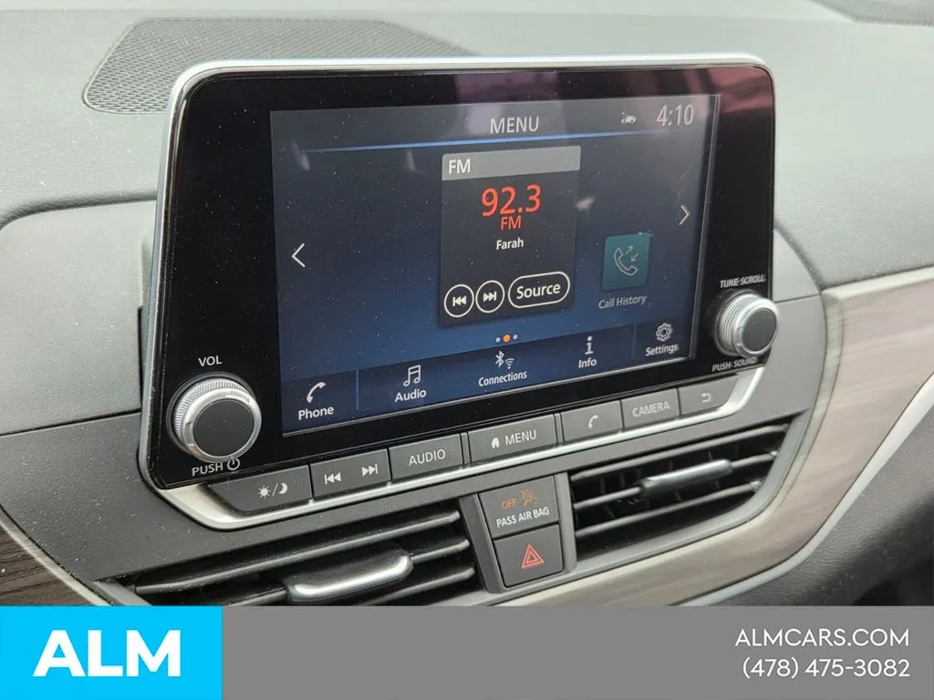 2025 Nissan Altima SV - Photo 17