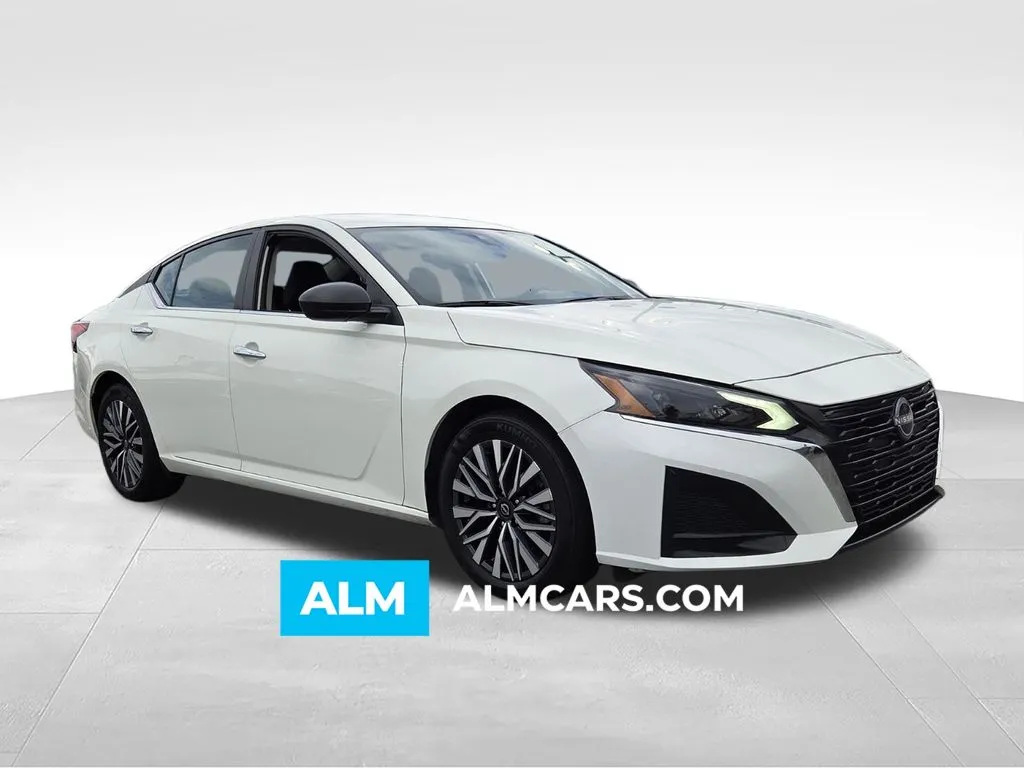 2025 Nissan Altima SV - Photo 1