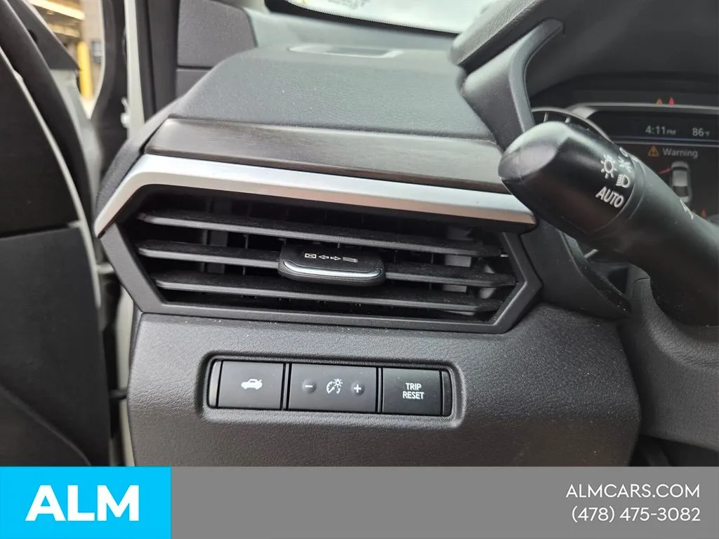 2025 Nissan Altima SV - Photo 24
