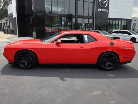 More photos of 2018 Dodge Challenger SXT at ALM Mazda Macon, GA